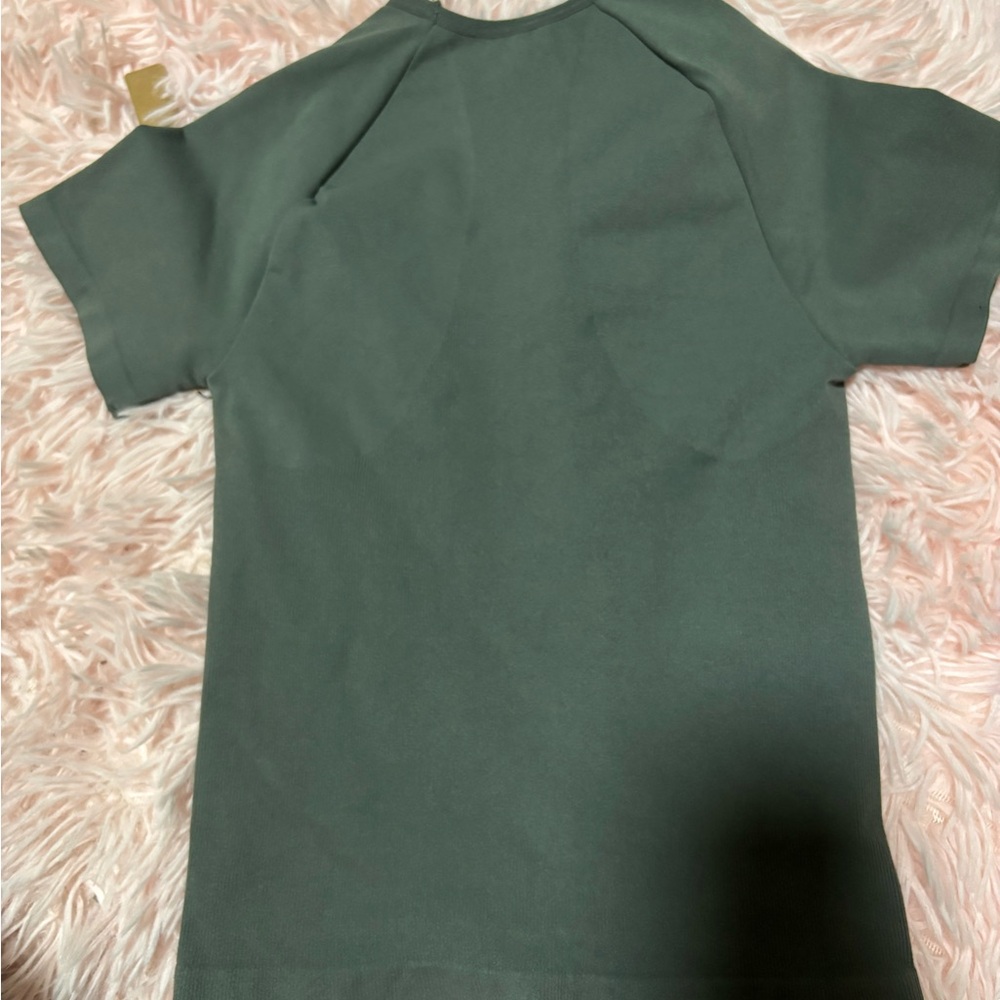 SKIMS CONTOUR NYLON T-SHIRT NWT - Picture 2 of 3